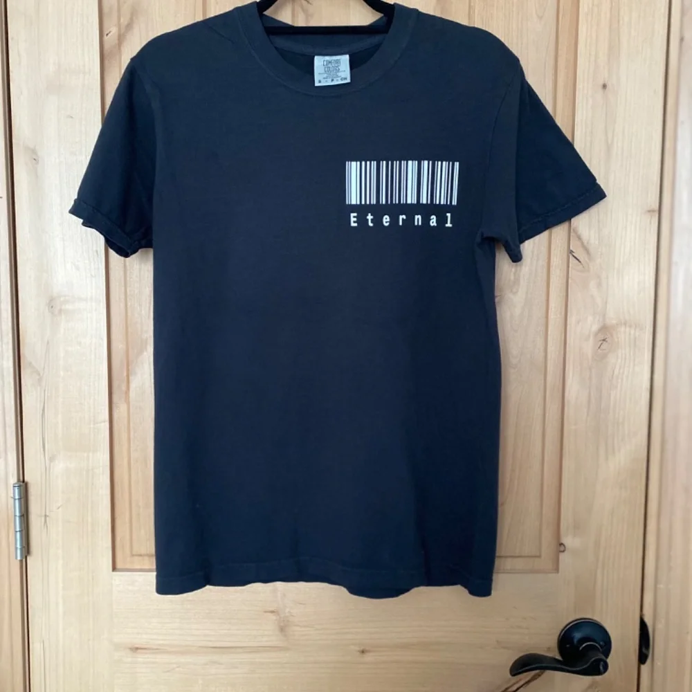 E t e r n a l Black T-shirt - Picture 2 of 8